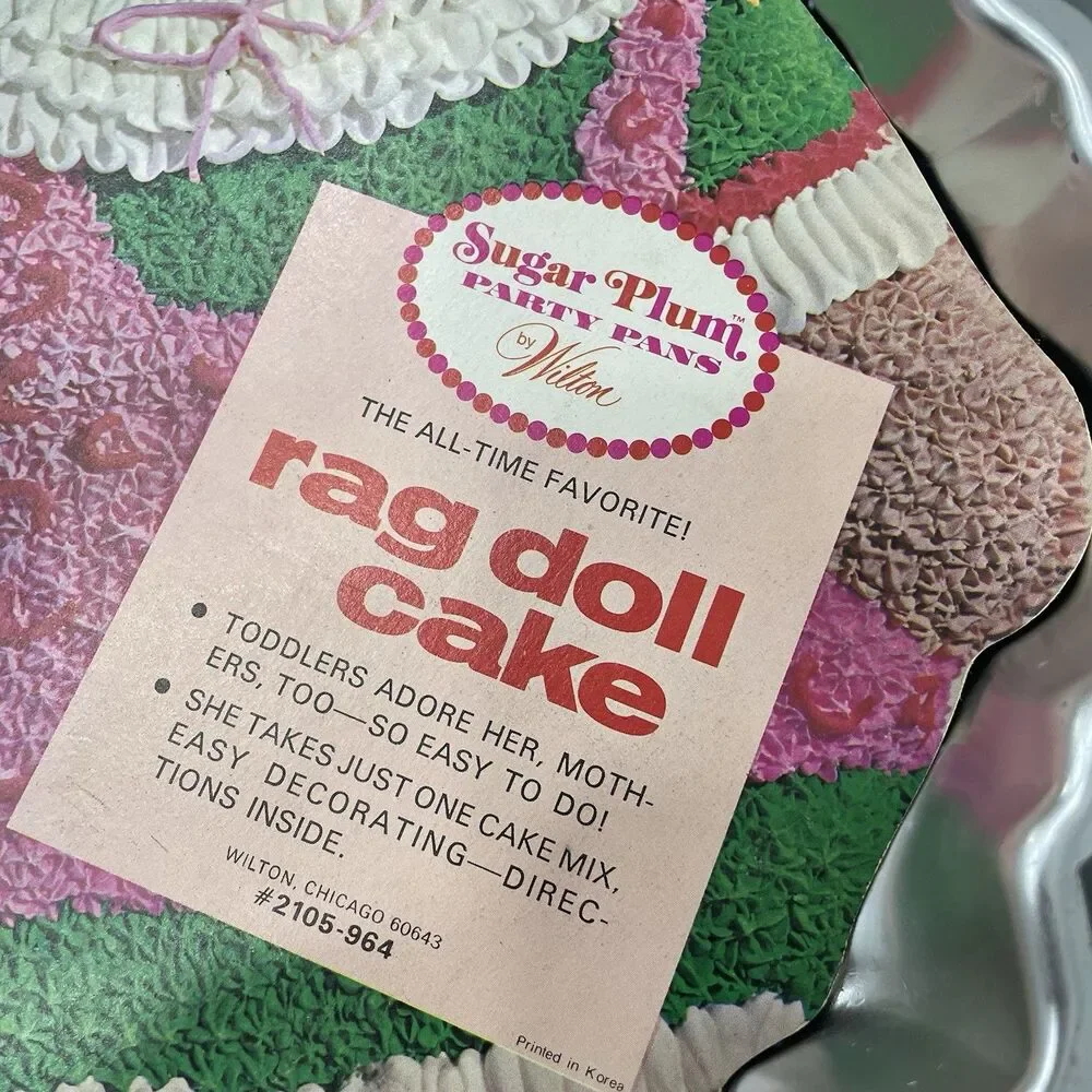 Wilton 1971 Cake Tin Vintage Raggedy Ann Doll Kitsch Cake Pan Jell-O Mold